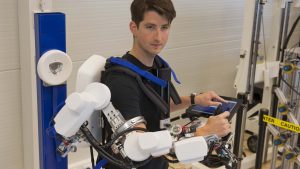 TRAINING ONLINE NUMERICAL CONTROL AND ROBOTIC