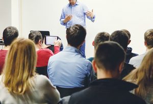 TRAINING ONLINE TRAINER IN ORGANIZATION