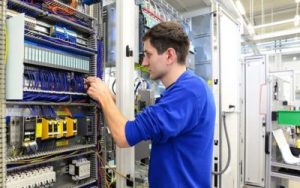 TRAINING ONLINE SUPERVISORY CONTROL AND DATA ACQUISITION (SCADA)