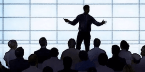 TRAINING ONLINE MANAGING WITH HEAD AND LEADING WITH HEART