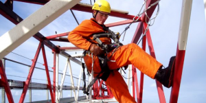 TRAINING ONLINE TEKNISI K3 BEKERJA PADA KETINGGIAN TINGKAT 1